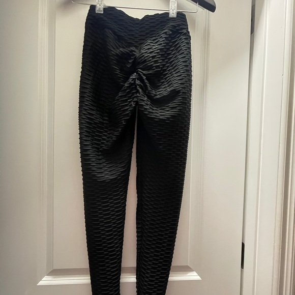 Butt Lift Tights! - Picture 2 of 8